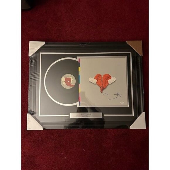 Kanye West signed autographed 808s and Heartbreaks vinyl framed JSA LOA - Picture 2 of 8